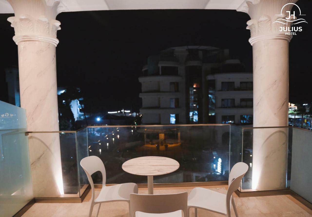 Julius Hotel Голем Екстериор снимка